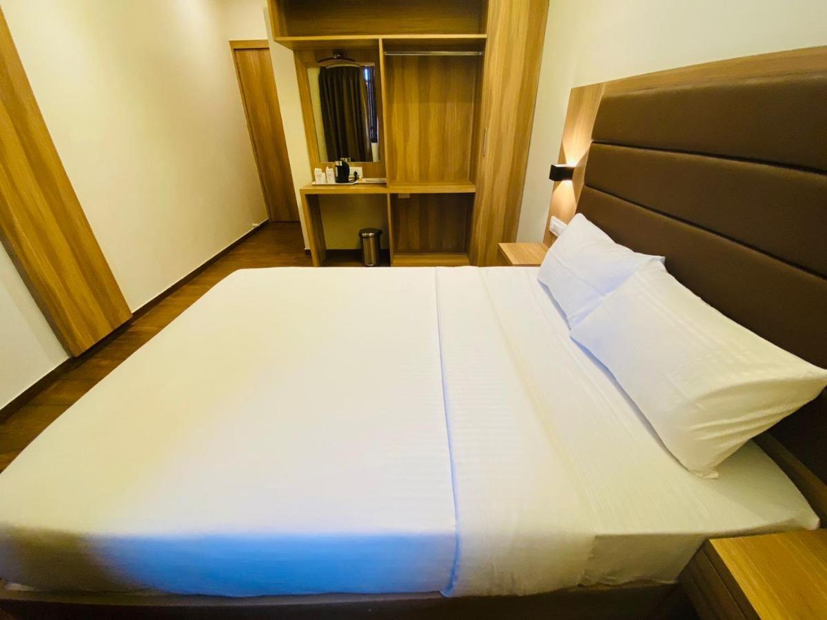Hotel Plaza Heights By Rak Rooms, Mangaluru Exterior photo