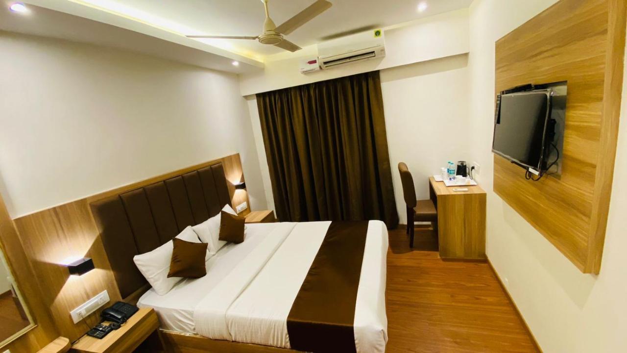 Hotel Plaza Heights By Rak Rooms, Mangaluru Exterior photo